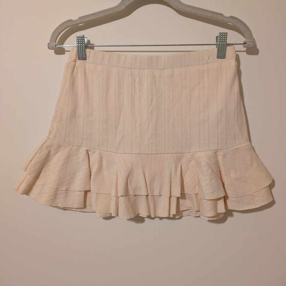 NWT Elegant Cream Ruffle Mini Skort